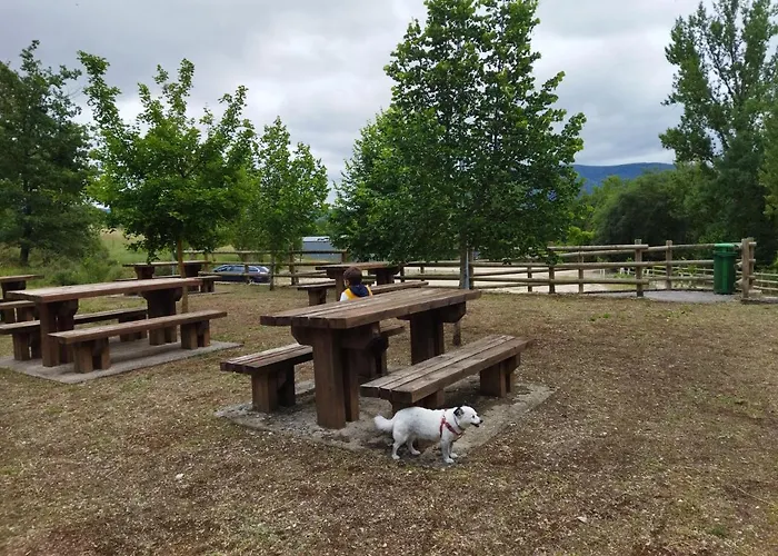 Valle De Tobalina 호스텔 *