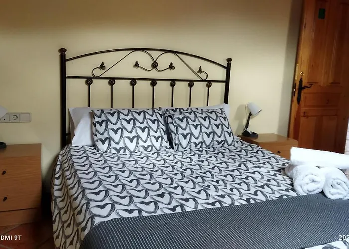 Valle De Tobalina 호스텔 Quintana Martin Galindez