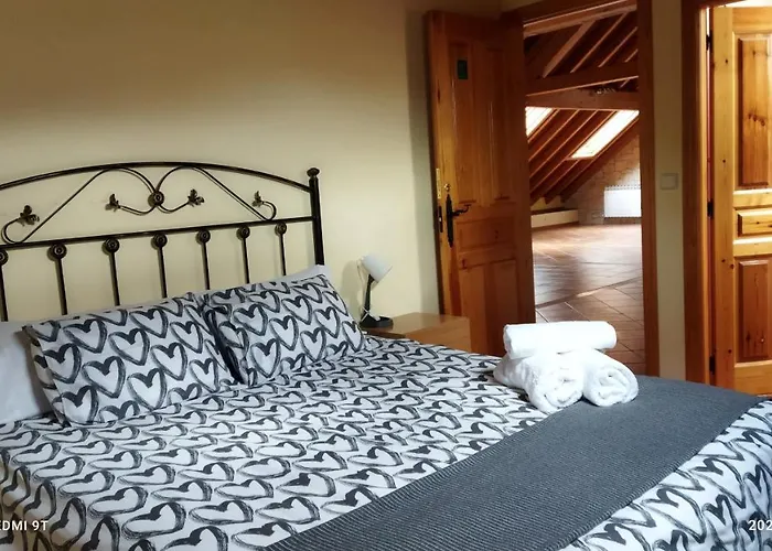 Valle De Tobalina 호스텔 Quintana Martin Galindez